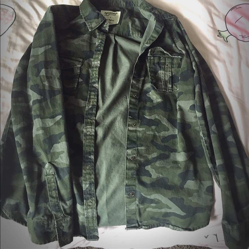 Lightweight camouflage jacket